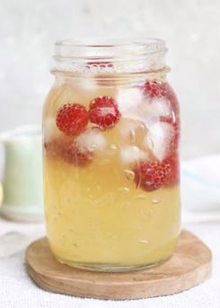 Lemon Balm Ice Tea 